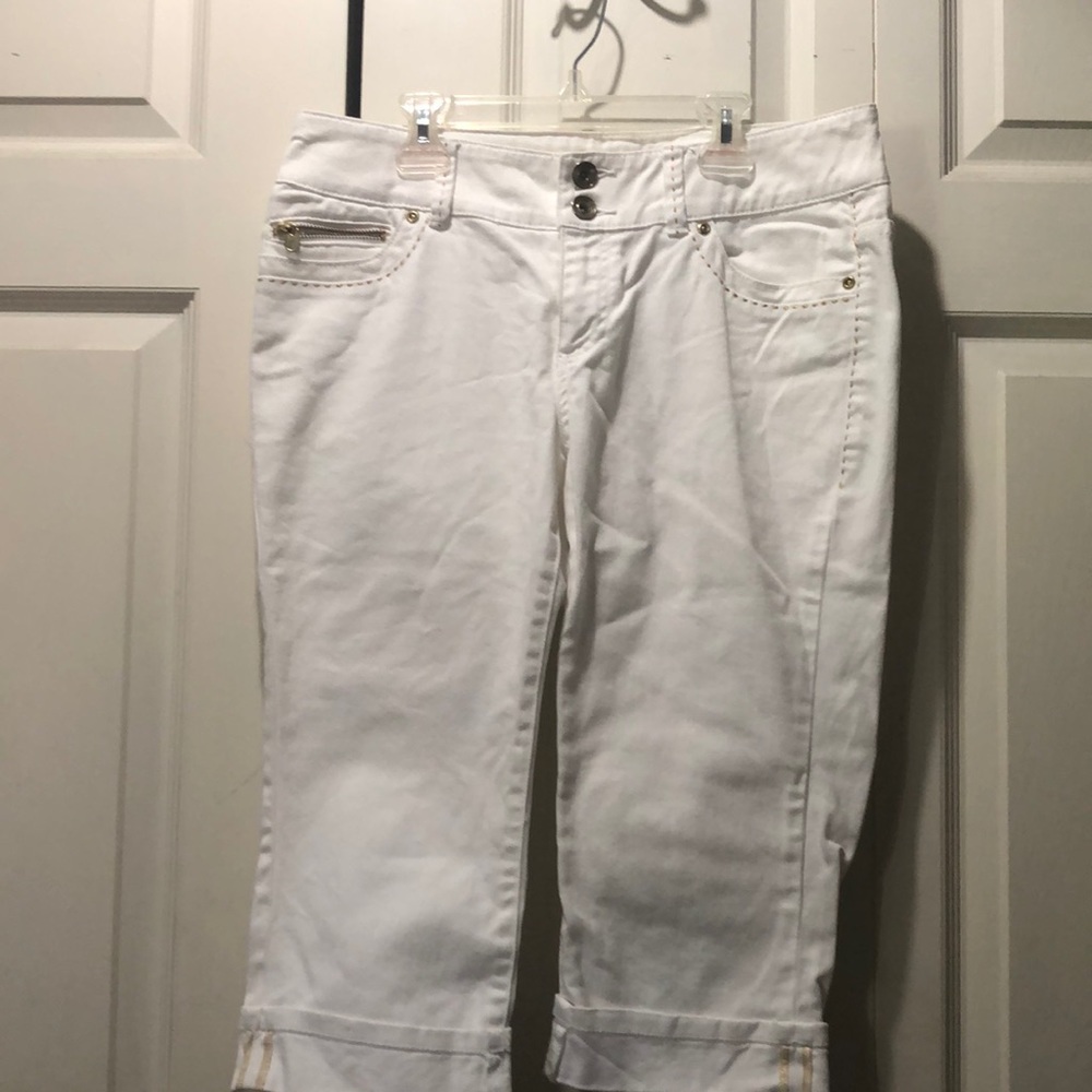 Denim white jeans by Inc international concepts